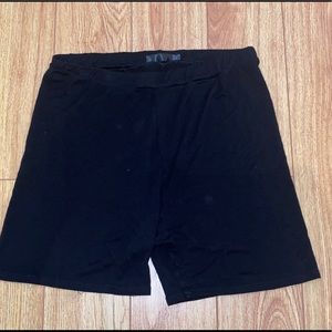 BLACK COMFY BIKER SHORTS
